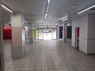 Local Comercial en M�ra d�Ebre. Gran local en mora d�ebre