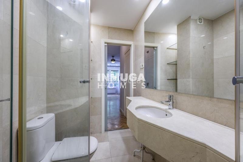 Foto 942e9407-4778-443f-a018-d1af69795bd8. Alquiler piso calle víctor andrés belaunde en Hispanoamérica-Bernabéu Madrid