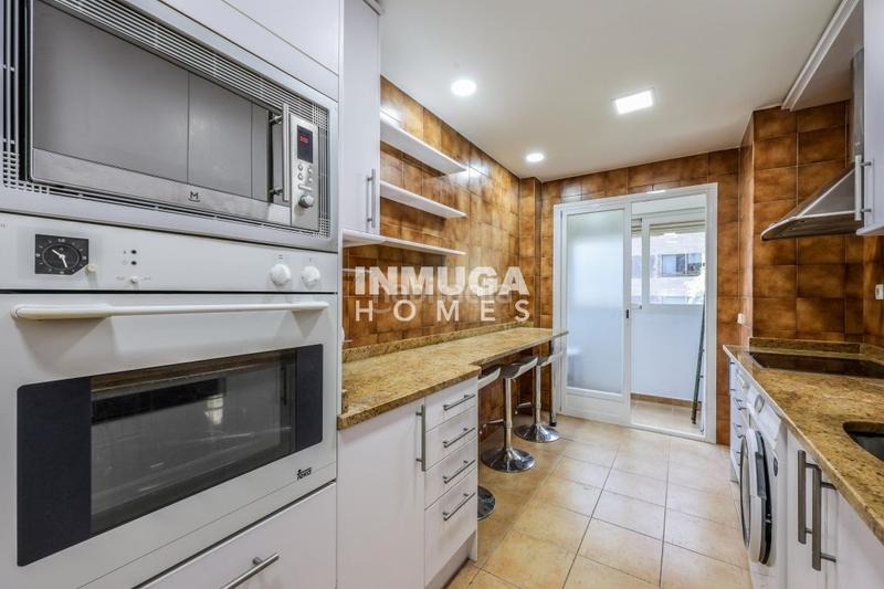 Foto 5cc053f8-0d7d-4896-828b-a31644450c38. Rent flat with parking pool in Hispanoamérica-Bernabéu Madrid