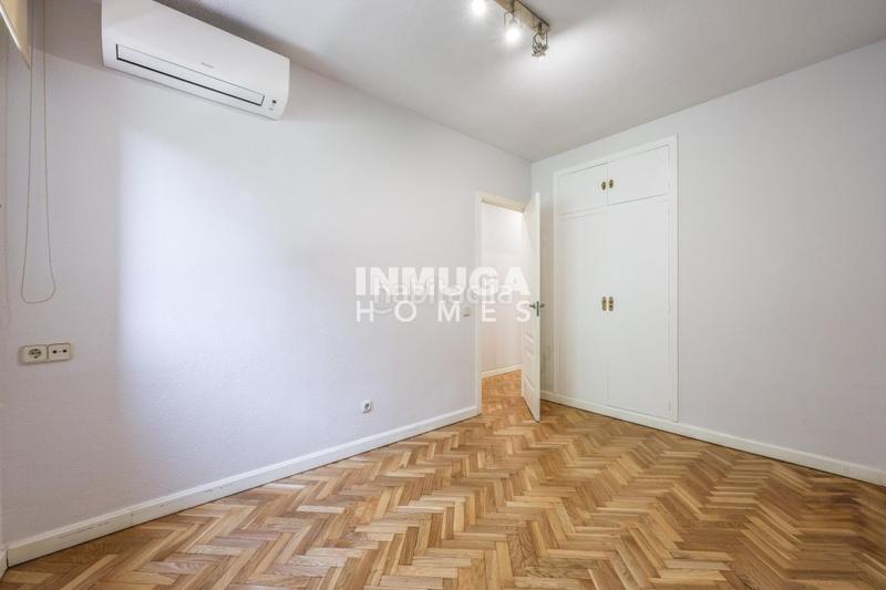 Foto 8536e81c-5484-4917-9cd9-936706b8220f. Rent flat with parking pool in Hispanoamérica-Bernabéu Madrid