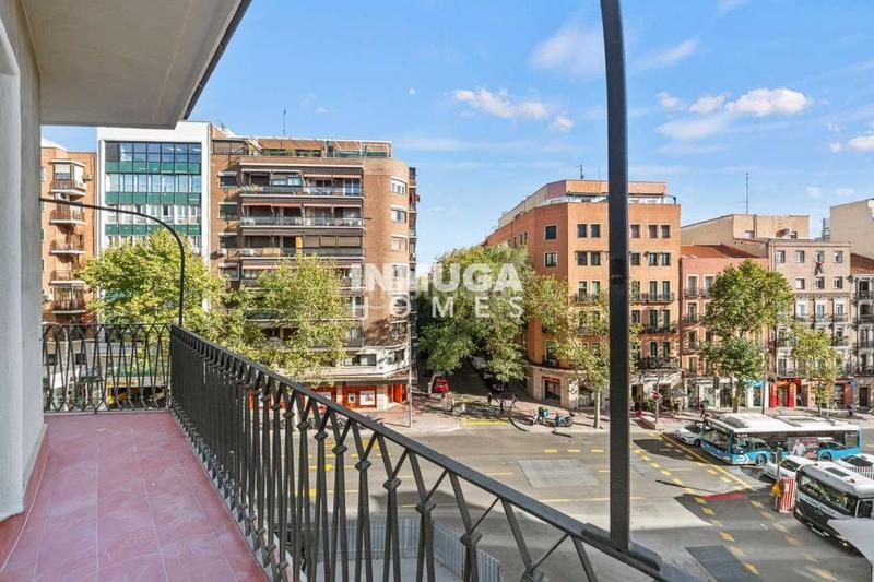 Foto f75d29ea-a26e-495e-b021-1ebe0b42ef3e. Flat with heating parking in Delicias Madrid