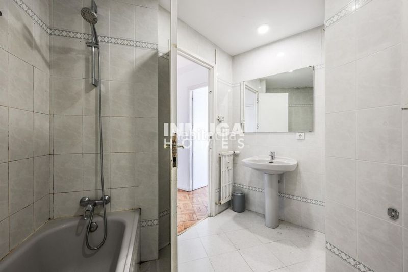Foto 95f17987-8d61-431b-92af-1ddb3db4645e. Pis a El Viso Madrid