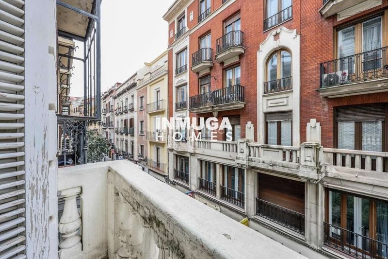Foto 535c7f32-2c23-4005-8915-117b76dbfeb0. Alquiler piso centro ópera en Sol Madrid