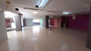 Lloguer Local Comercial a Poble Sec. Local en venda o lloguer