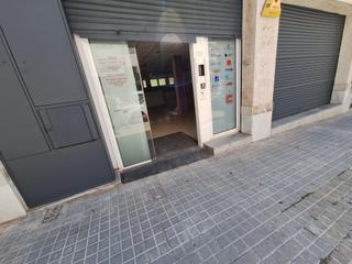 Affitto Locale commerciale in Llevant. Local comercial en zona de pas