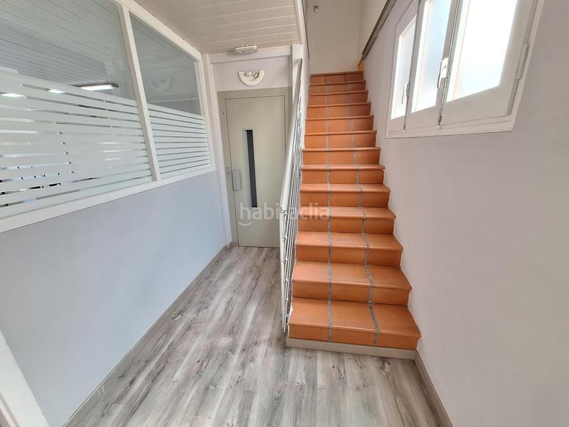 Foto 17bb3669-e4e8-401b-9859-c9343bb4fef6. Edificio edifici en venda al passeig verdaguer aprop de cal font en Igualada