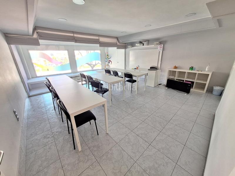 Foto 3fc7c9aa-e381-4a18-835e-6a7df10a9e48. Edificio edifici en venda al passeig verdaguer aprop de cal font en Igualada