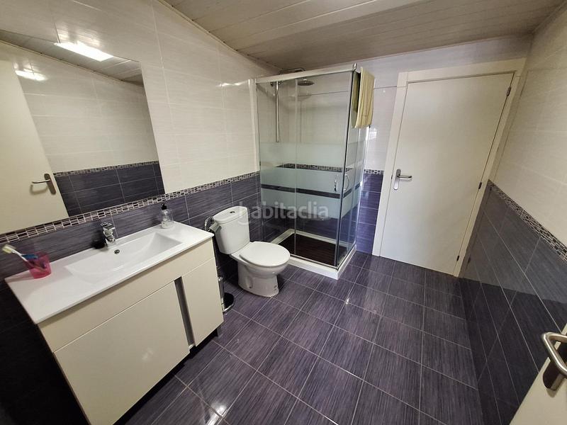 Foto bd25b605-6d58-4a53-9aef-e699a114ee20. Edificio edifici en venda al passeig verdaguer aprop de cal font en Igualada