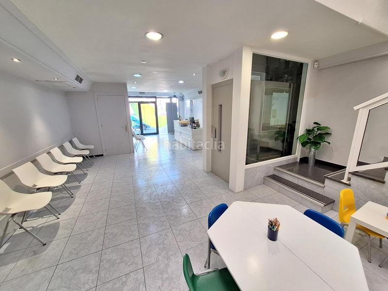 Foto caebaf79-68ce-408b-9cd4-27aa2f314303. Edificio edifici en venda al passeig verdaguer aprop de cal font en Igualada