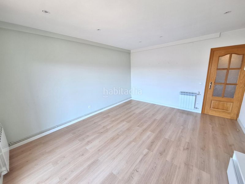 Foto cc315f5f-e7d2-46a7-9eb6-cdf3fd9f1af0. Rent flat with heating in Llevant Igualada