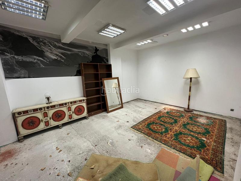 Foto 83e91081-2c8f-4236-8c18-f3dffbe9ccce. Location local commercial dans Centre Igualada