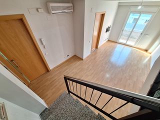 Dúplex a Òdena. Pis duplex    òdena poble