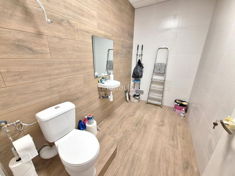 Foto 8c4e8964-bab0-4b27-95a8-e49bdbeebf7f. Lloguer local comercial a Poble Sec Igualada