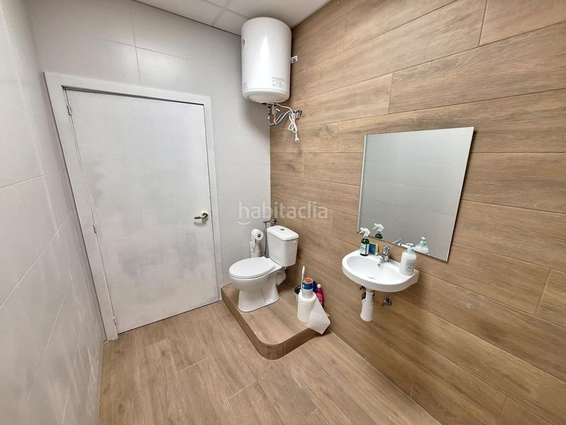 Foto d136e9d9-80a1-4525-9ea4-3113cdc348d7. Lloguer local comercial a Poble Sec Igualada