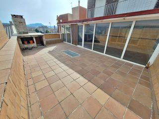 Casa a Vilanova del Camí. Casa amb dues vivendes independents, ideal per a 2 families.