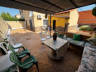 Casa aparellada a Villaluenga de la Sagra. Chalet pareado a la venta en villaluenga de la sagra