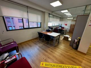 Office space in Centro. Oficina reformada en parla a la venta