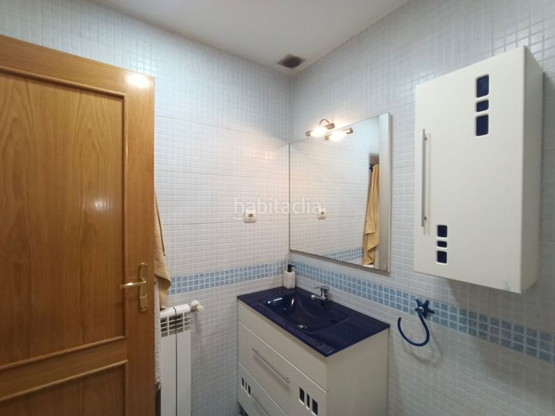 Foto 57e2c95b-c1b4-41c1-8495-d5d4a04056c9. Casa adossada amb calefacció aparcament piscina terrassa a Parla