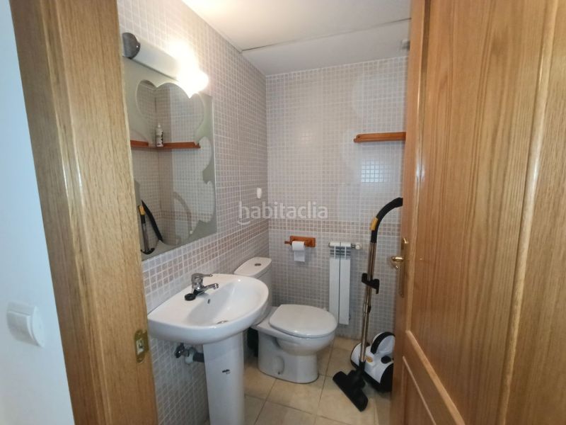 Foto e78f709a-69ce-4a5c-9b4e-70fd243a2272. Casa adossada amb calefacció aparcament piscina terrassa a Parla