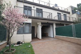 Reihenhaus in Parla Este