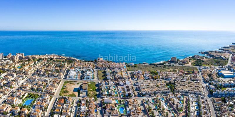 Foto 9107e67f-f96a-4d36-b956-c99ebd60b6de. Chalet gran chalet a pie de playa !! en Cañada del Molino Torrevieja