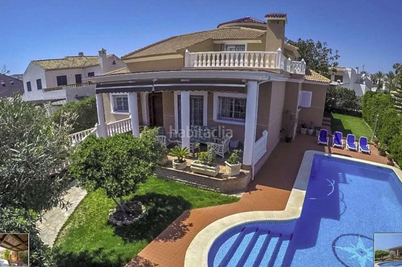 Foto ae6a8a28-e4fb-438e-8715-6a0217e29add. Chalet gran chalet a pie de playa !! en Cañada del Molino Torrevieja