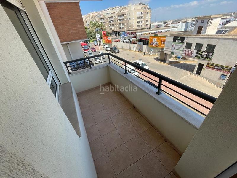 Foto fb028fdc-098d-46fa-878b-04053e1c20b2. Apartament amb calefacció a El Molino Torrevieja