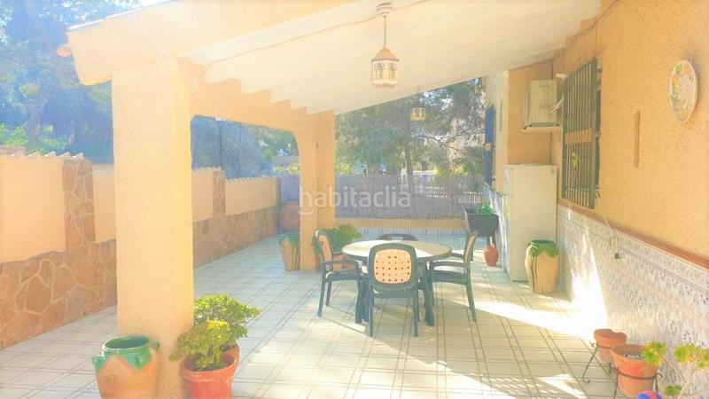 Foto 1f88a6e6-7854-42bd-9aae-1e9d7e4ea8f3. Chalet con riscaldamento parcheggio piscina in Villamartín-Las Filipinas Orihuela