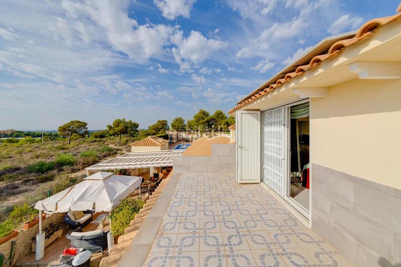 Foto 01ba5517-8a53-4374-85a2-aace94640a94. Chalet avec chauffage parking piscine dans Villamartín-Las Filipinas Orihuela