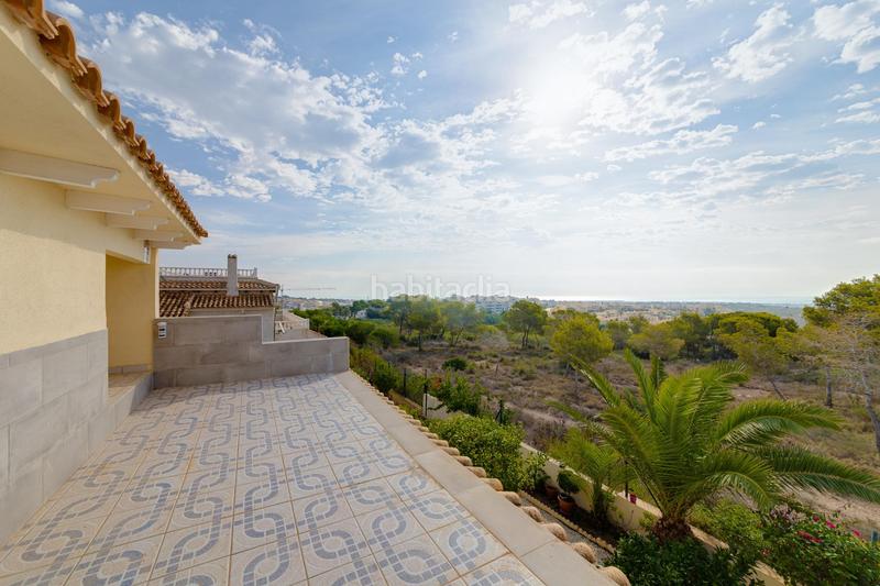 Foto 2f415a6d-634e-4cde-a63c-04082eb1af93. Chalet avec chauffage parking piscine dans Villamartín-Las Filipinas Orihuela