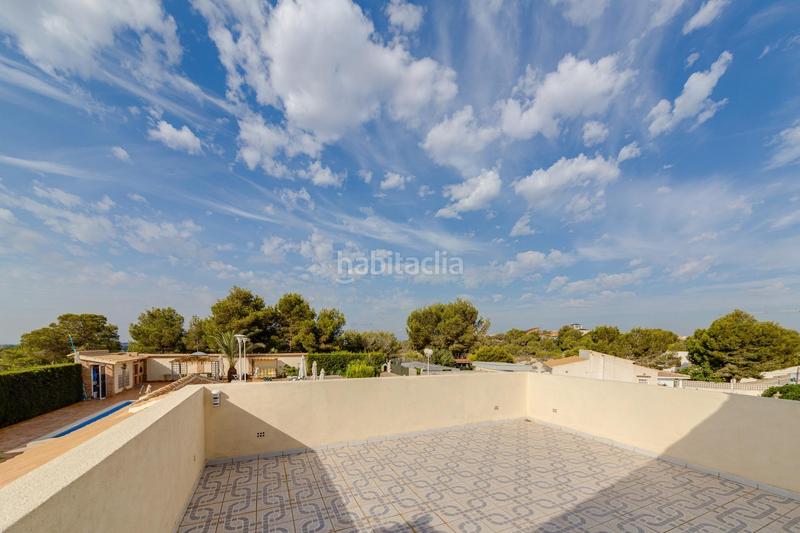 Foto 3c8aaaca-9e71-4fac-8dbd-efb90b356649. Chalet avec chauffage parking piscine dans Villamartín-Las Filipinas Orihuela