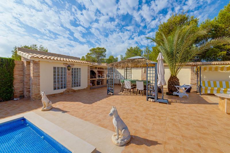 Foto 5ad90336-9a70-4976-8918-258913800e20. Chalet avec chauffage parking piscine dans Villamartín-Las Filipinas Orihuela