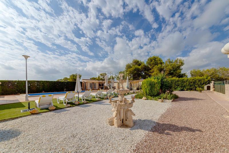 Foto 6e75e8ea-e990-486a-b76f-48964ac0a036. Chalet avec chauffage parking piscine dans Villamartín-Las Filipinas Orihuela