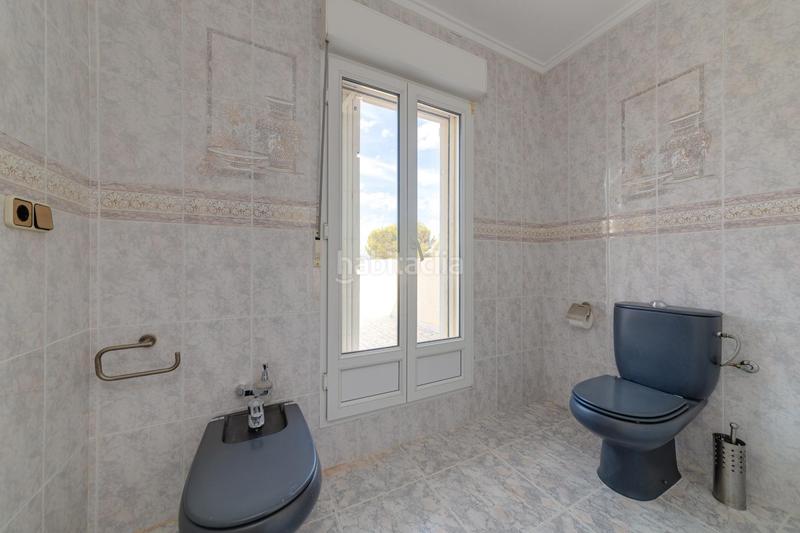 Foto 96c0ef4a-12f7-4daa-a8b7-0ca46ec23036. Chalet avec chauffage parking piscine dans Villamartín-Las Filipinas Orihuela