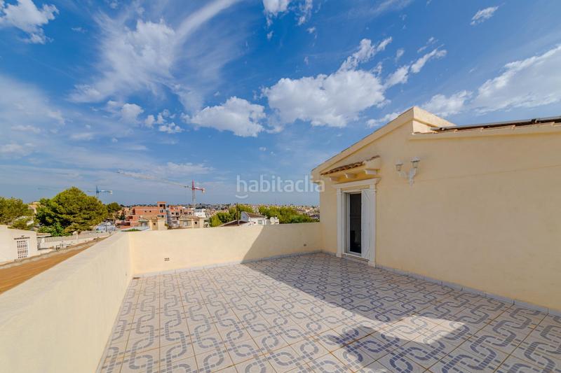 Foto e6f57f28-ae28-4db2-b37b-b79c89abd3ef. Chalet avec chauffage parking piscine dans Villamartín-Las Filipinas Orihuela