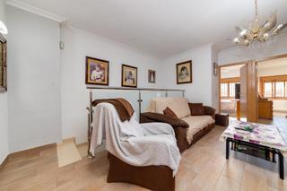 Appartement  Calle del sol. Vive y emprende en benijófar! apartamento con restaurante en fun