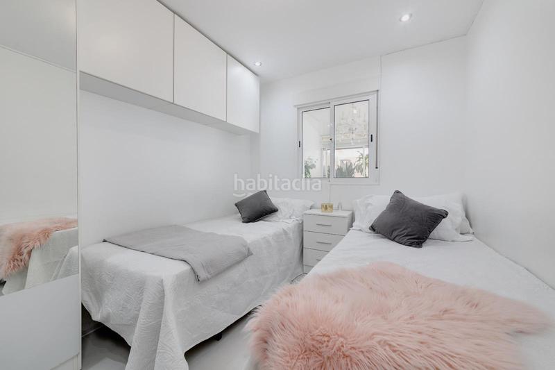 Foto 15445e36-bc2b-4567-bc39-c2110b97b1f5. Casa bungalow planta baja completamente reformado en residencial tranquilo y familiar en Torrevieja