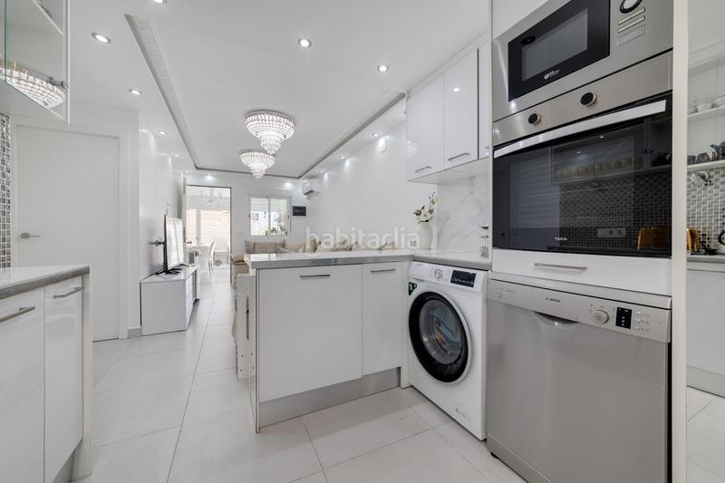 Foto 6a81b4c3-4460-49b9-bffa-4915e3de89a5. Casa bungalow planta baja completamente reformado en residencial tranquilo y familiar en Torrevieja