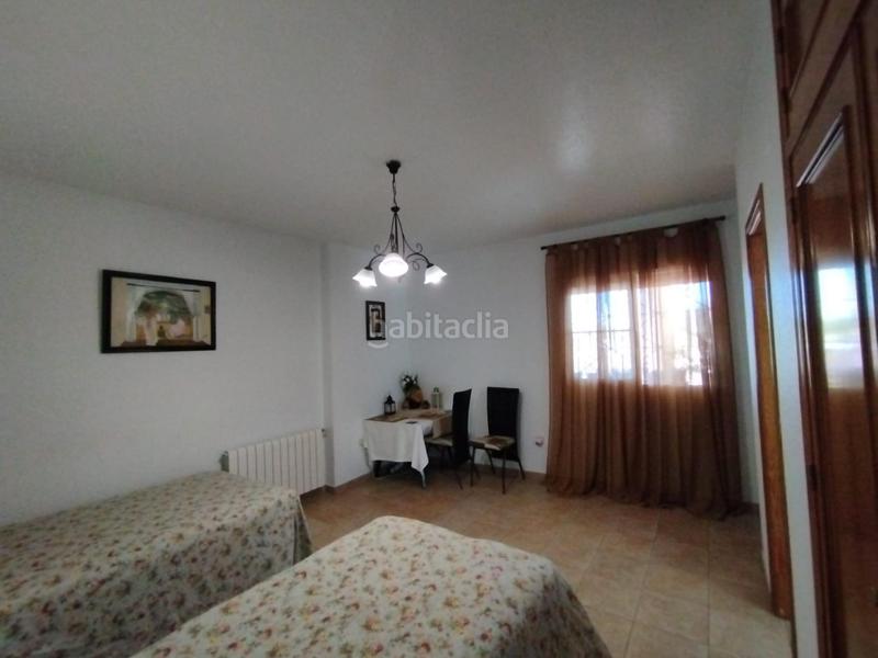 Foto b6d14cff-61ab-46b2-92a4-cd80bbd68dc4. Chalet avec parking piscine dans Zona Carrefour - Urbanizaciones Torrevieja