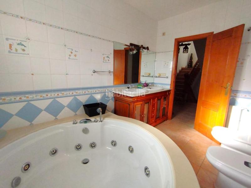 Foto c2e8162f-014d-401e-ba64-b7b099417607. Chalet avec parking piscine dans Zona Carrefour - Urbanizaciones Torrevieja