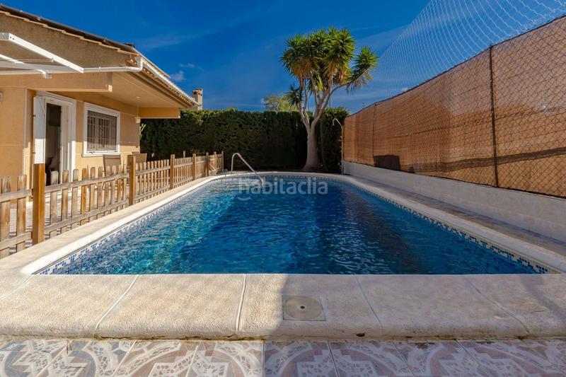 Foto 60d9a532-aedb-4e35-916a-49f2a514ef47. Chalet con riscaldamento parcheggio piscina in Los Balcones-Los Altos Torrevieja