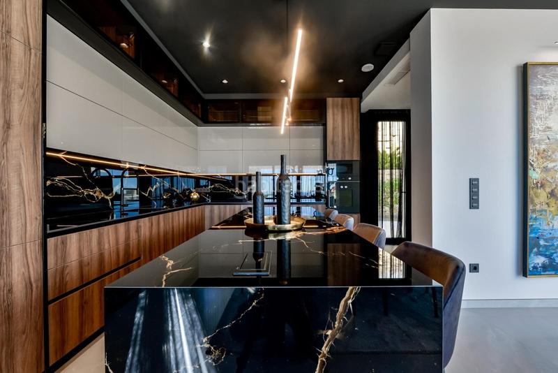 Foto 0037106f-70bf-42f4-9bcf-4bc9ac5f05db. Chalet con parcheggio piscina in Golf Bahía Finestrat