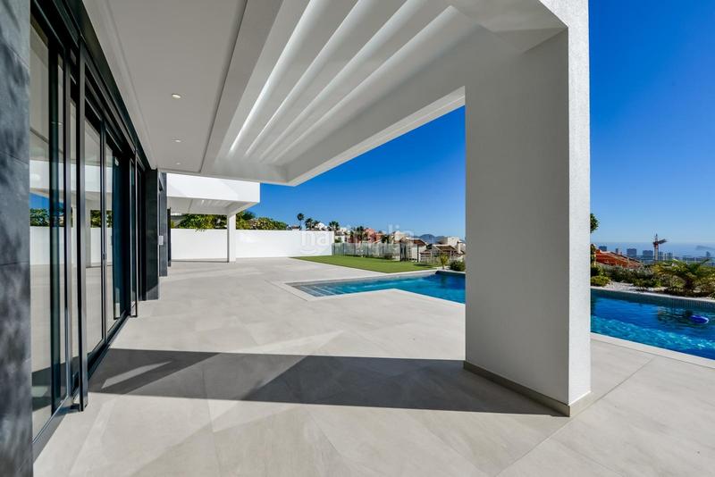 Foto 2bd0bb41-0b6a-44a3-b8f3-46b934277005. Chalet con parcheggio piscina in Golf Bahía Finestrat