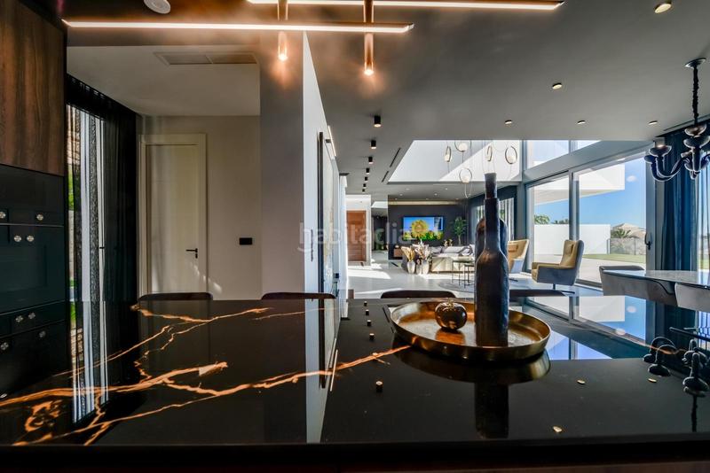 Foto 98beff90-730f-4cf6-98b9-91b80b198784. Chalet con parcheggio piscina in Golf Bahía Finestrat