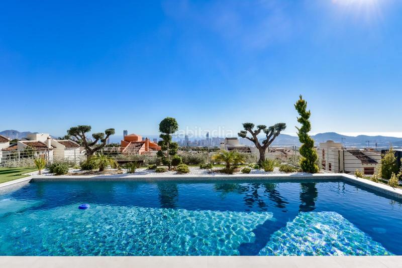 Foto a7e46978-520d-4ccd-9972-7234d59289a1. Chalet con parcheggio piscina in Golf Bahía Finestrat