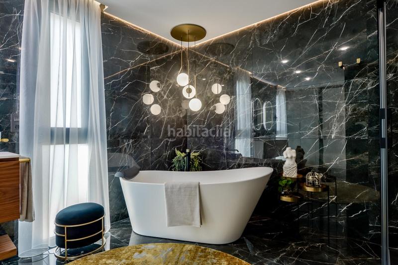 Foto df480578-3076-4d75-af00-6cd01cdb2a30. Chalet con parcheggio piscina in Golf Bahía Finestrat