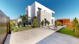 Chalet en Polop. Villas de lujo de nueva construcción en polop con impresionantes