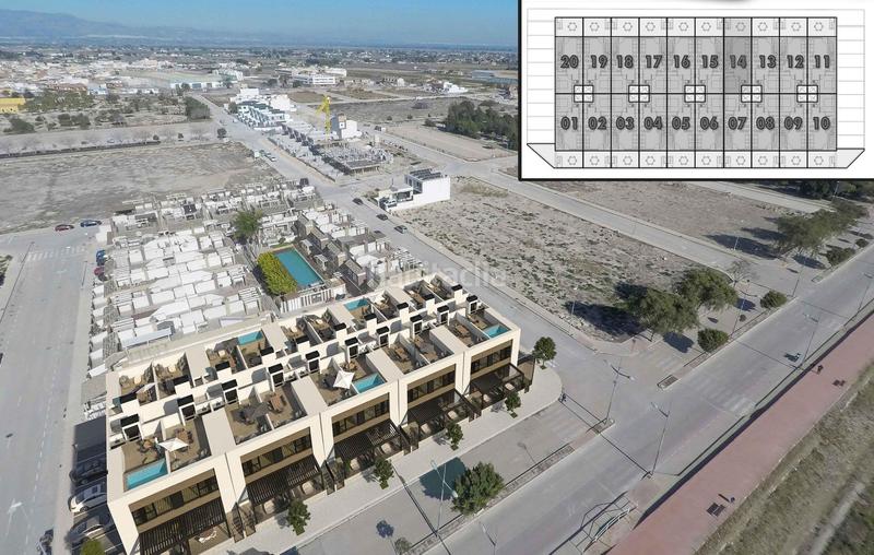 Foto 5c2251e7-ec90-4978-b4d9-2bec2a3fa6f7. Casa adossada amb aparcament piscina a Dolores