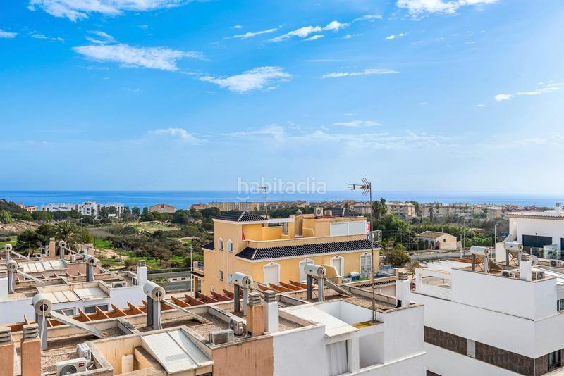 Foto 2d8de887-7203-423c-8fb5-b8eb6f4c0e5a. Casa aparellada amb aparcament piscina a Los Secanos Guardamar del Segura