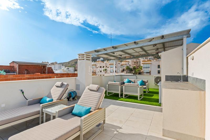 Foto 5dda6452-e3c2-4628-9906-9bc340a4f664. Casa aparellada amb aparcament piscina a Los Secanos Guardamar del Segura